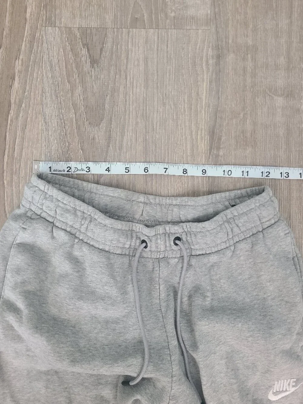 Nike Sportswear Club Fleece Heather Gray Jogger Sweatpants - Size Small